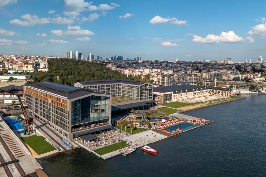 هتل ریکسوس ترانس استانبول